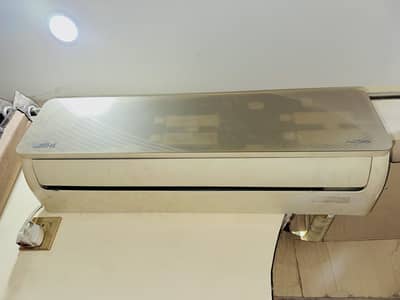 Orient ac in good condition 03224663559