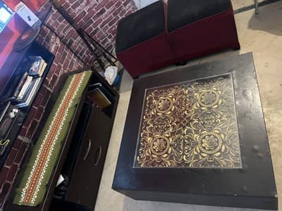 1 centre table + 1 tv console + 2 setter for free