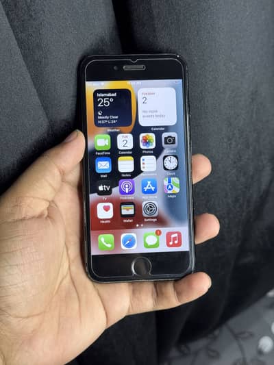 Urgent sailing my mobile I phone 7 128 gb official pta approved