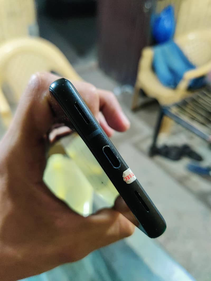 Google Pixel 6a 5