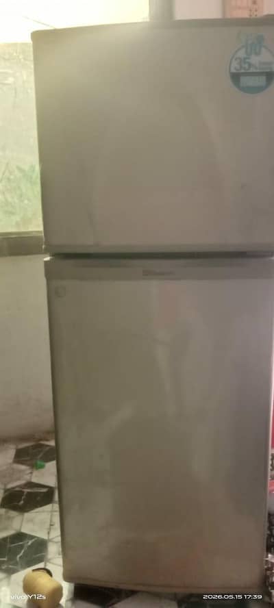 Used Refrigerator/Fridge Cheap Price Urgent Sale