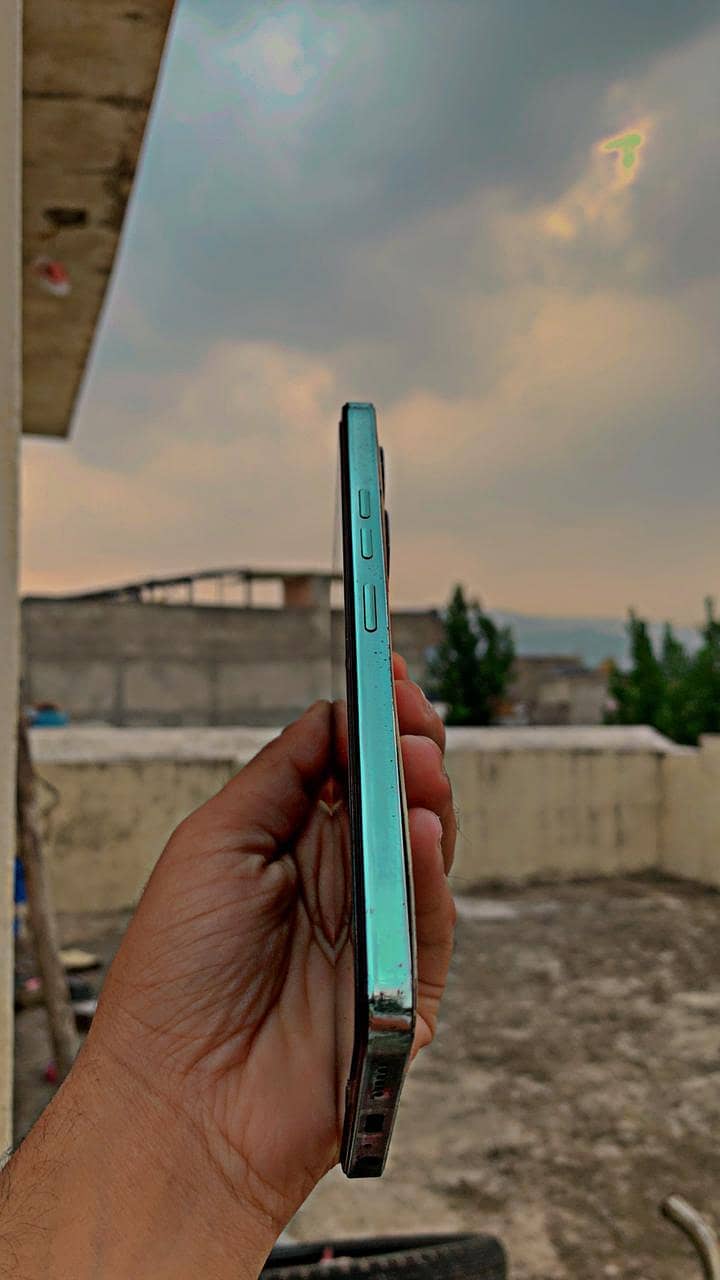 Tecno CAMON 20 3