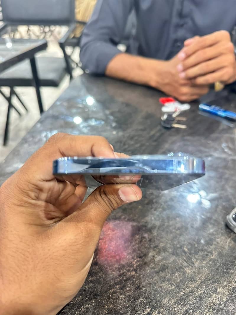 iphone 13 pro max 5