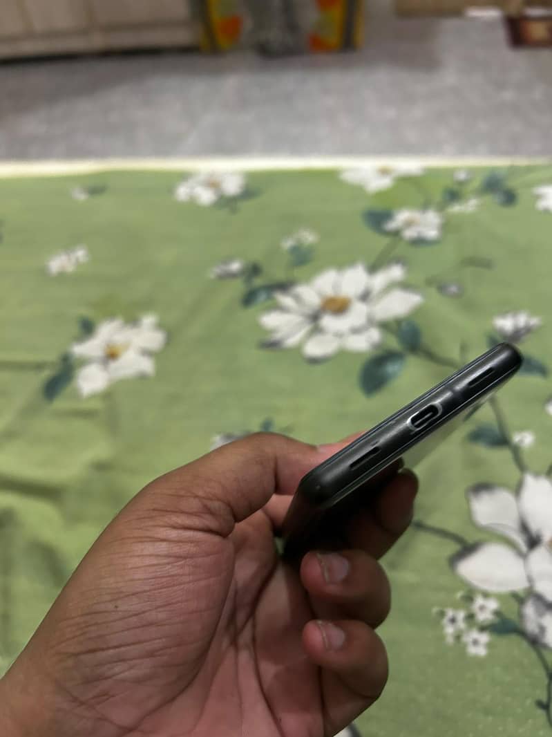 Google Pixel 6a 4