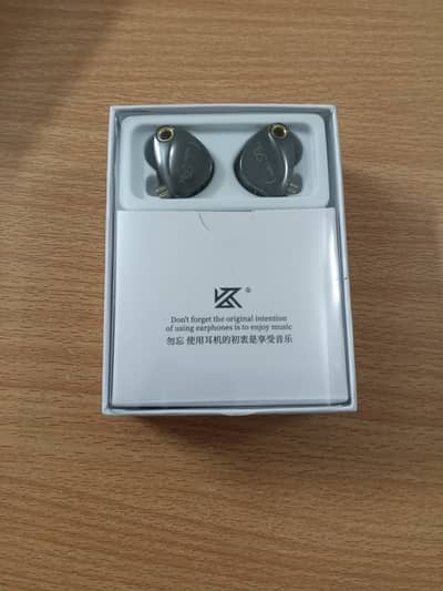KZ Castor Pro Harman bass edition, with mic