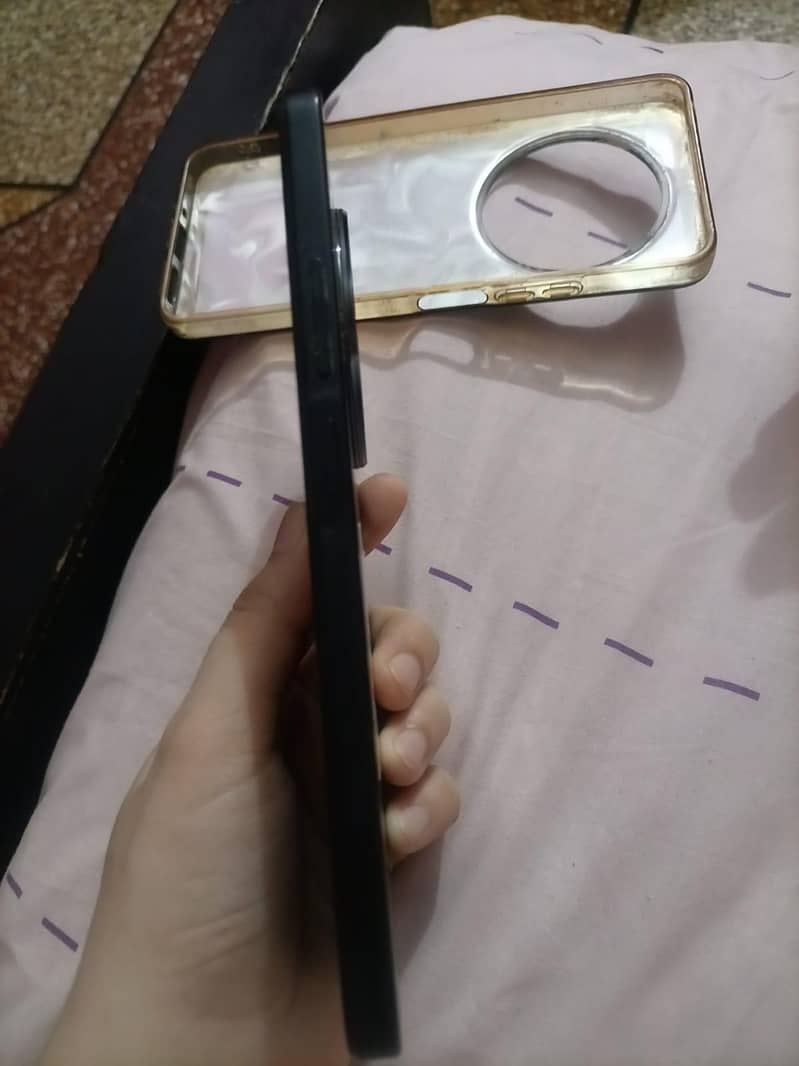 Xiaomi POCO C75 3