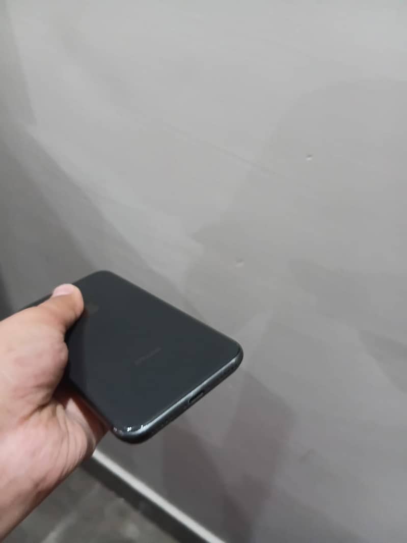 Apple iPhone 8 2
