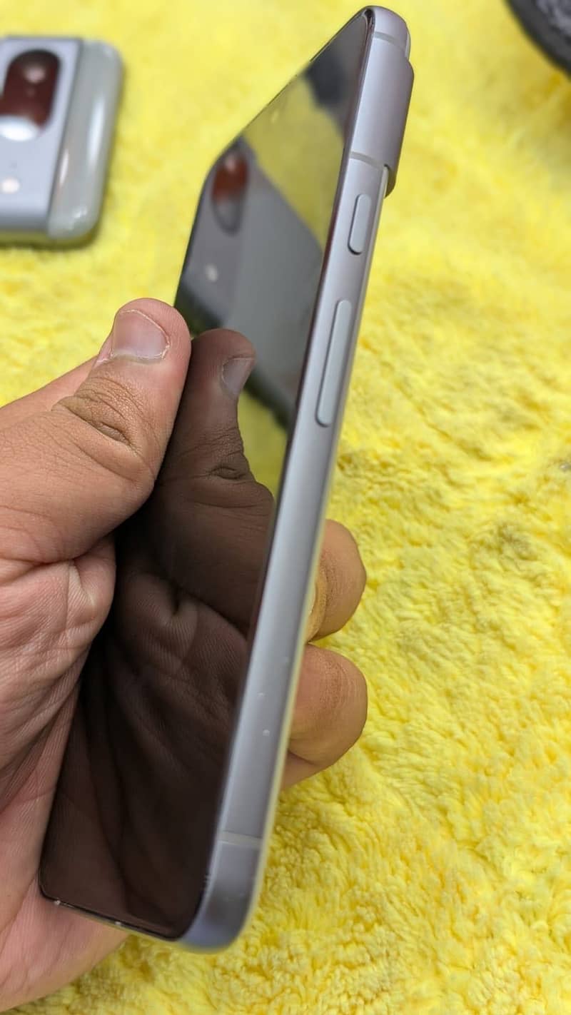 Google Pixel 8 3