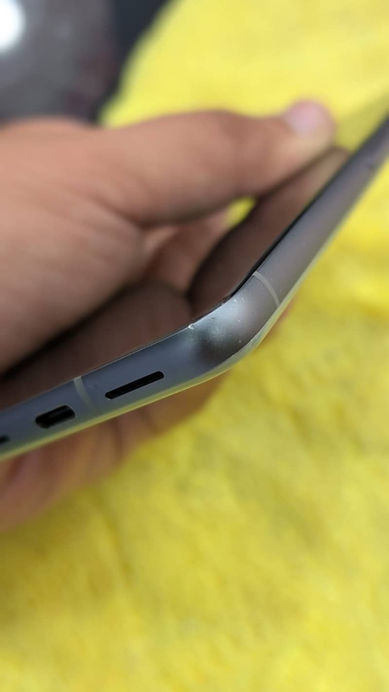 Google Pixel 8 11