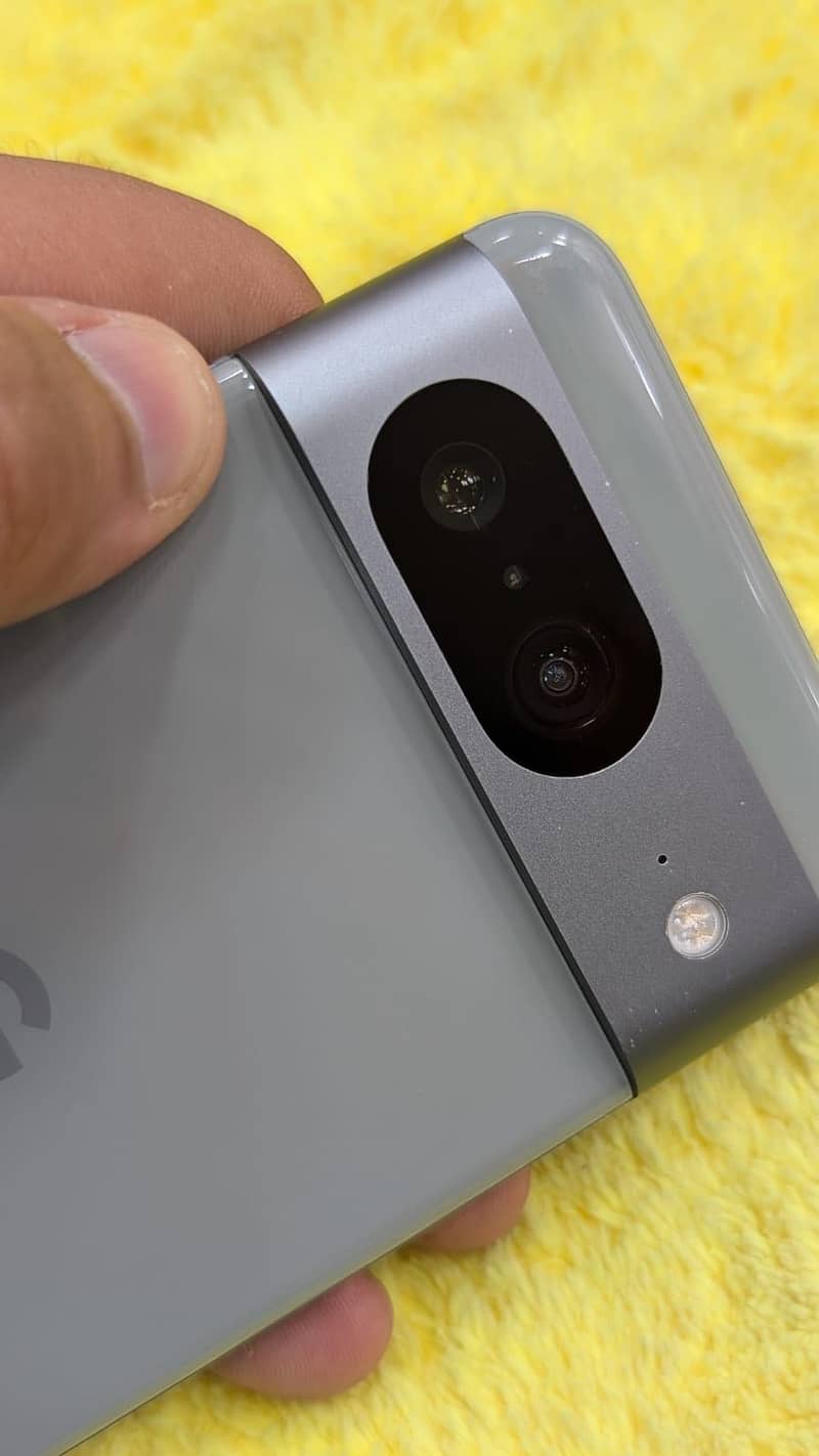 Google Pixel 8 13