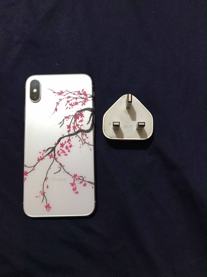 Apple iPhone X 4