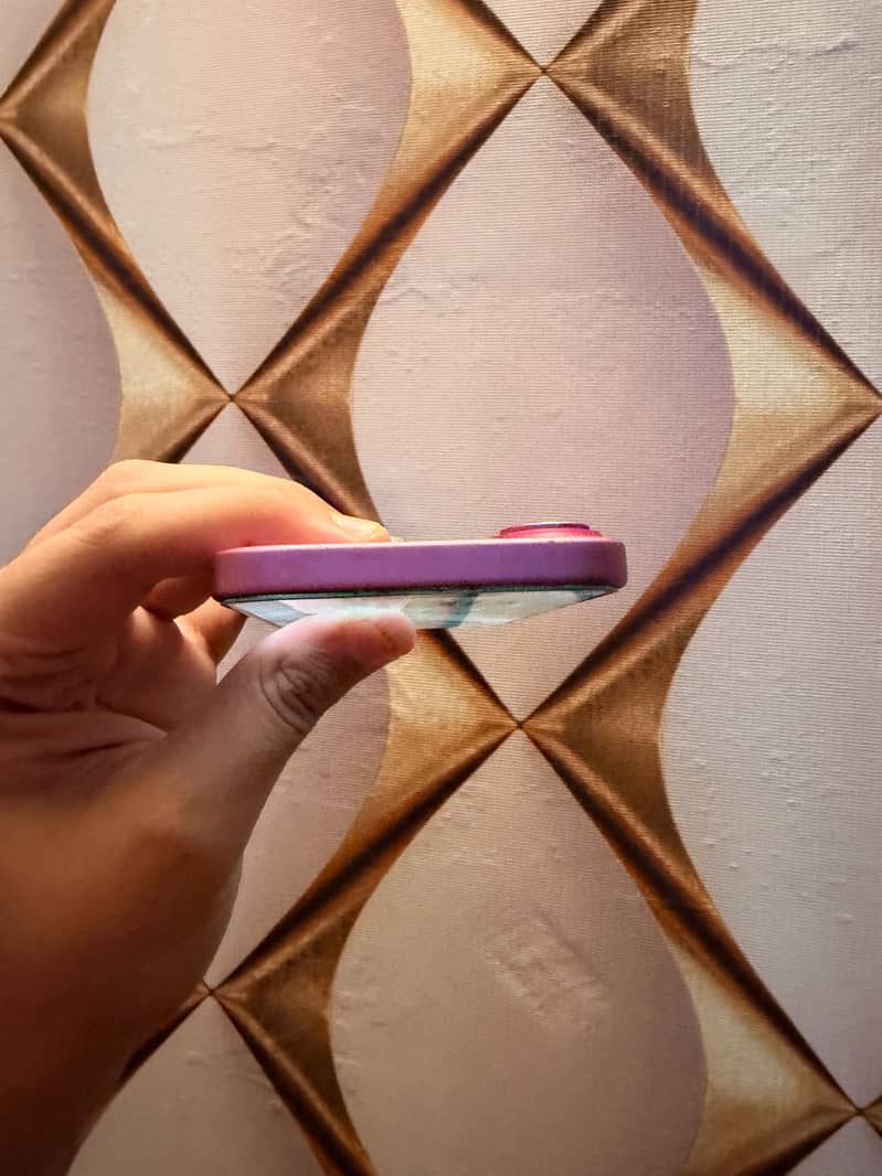 Apple iPhone 16 4