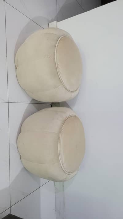 2 poshish white sofa seat