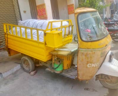 03076818264Meezan riksha loder  Engine condition 10by10 all ok Gas pai