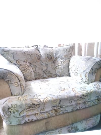5 Seater sofa set for sale in karachi