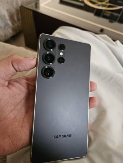Samsung Mobile S25 Ultra