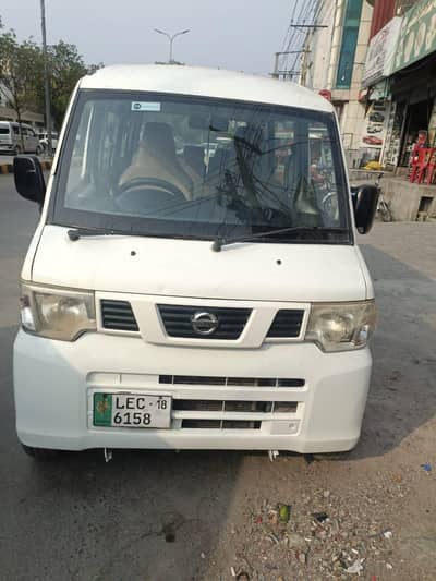 Nissan Clipper 2012