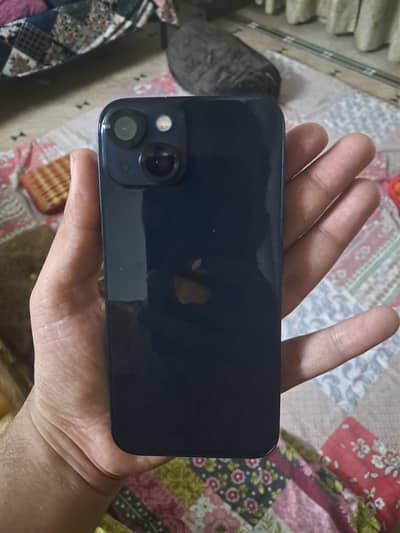 Apple iPhone 13