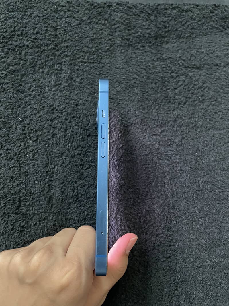 iPhone 13 2