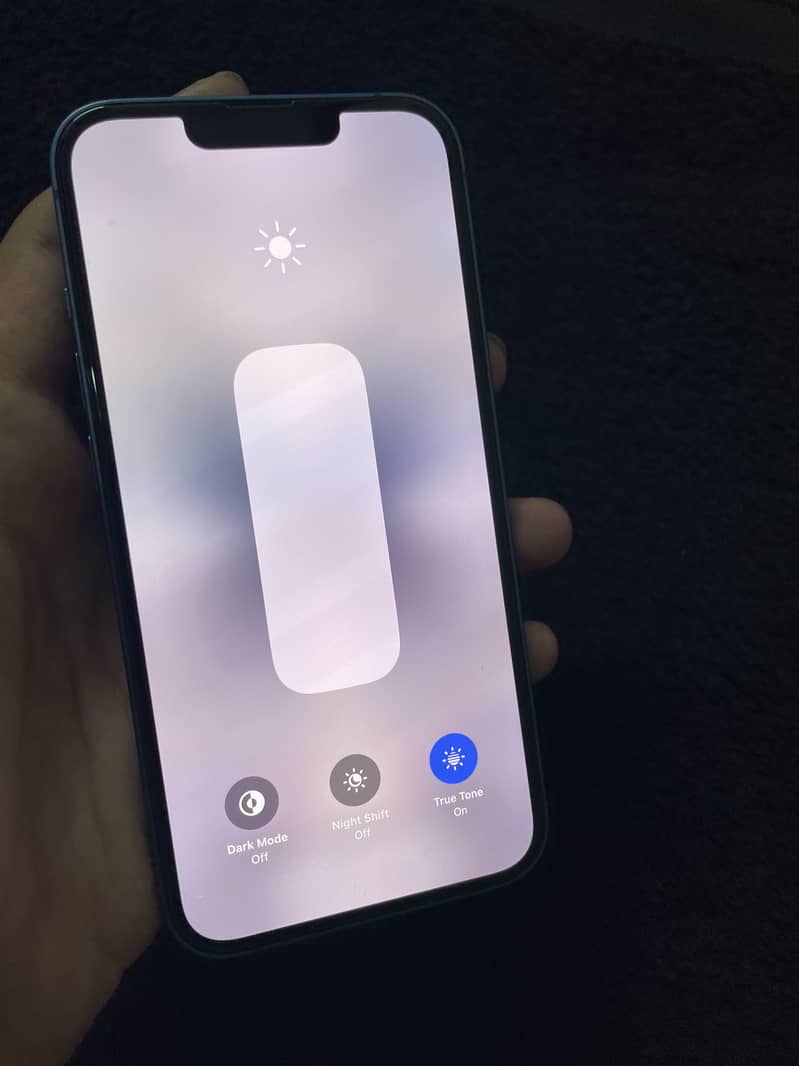 iPhone 13 8