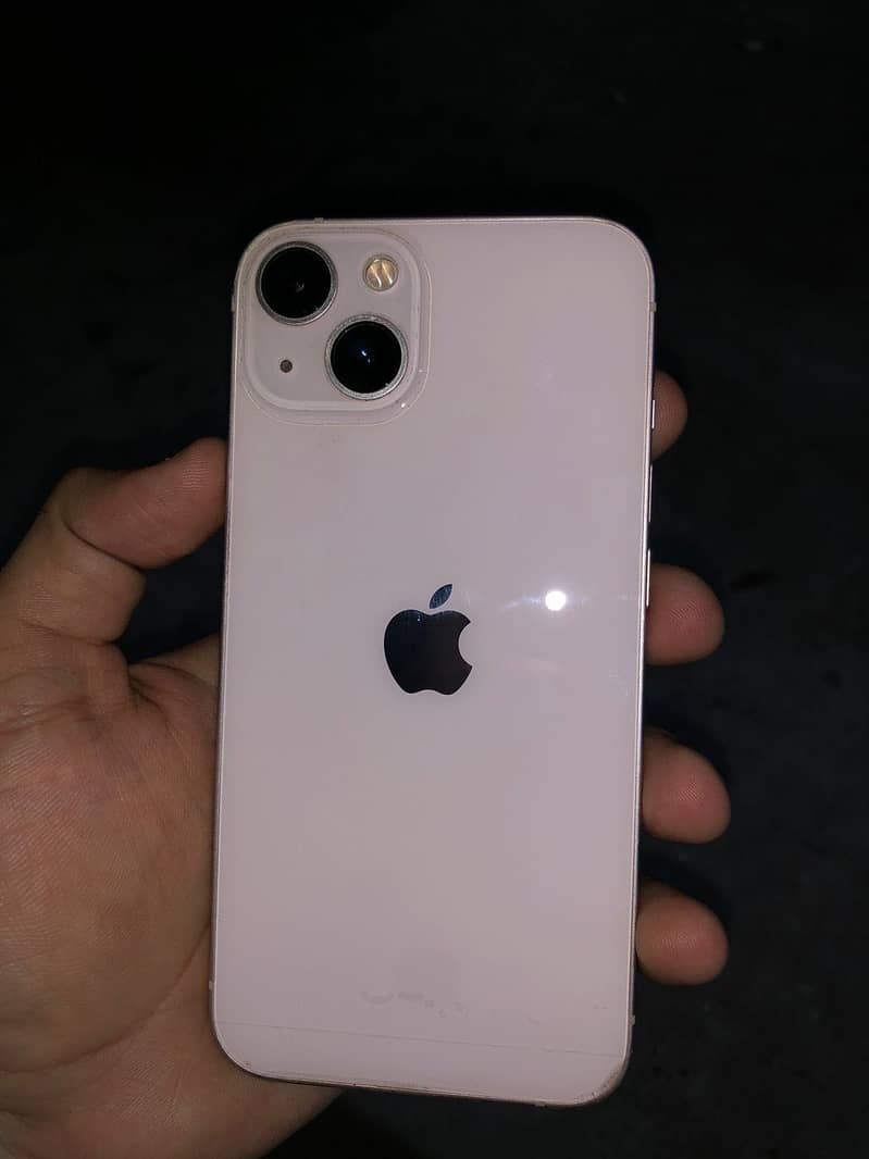 Apple iPhone 13 0