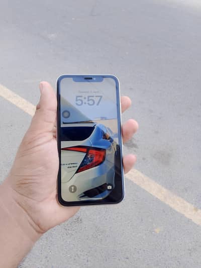 Apple iPhone XR