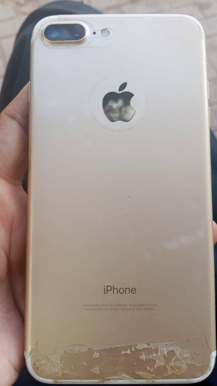 Apple iPhone 7 Plus 1