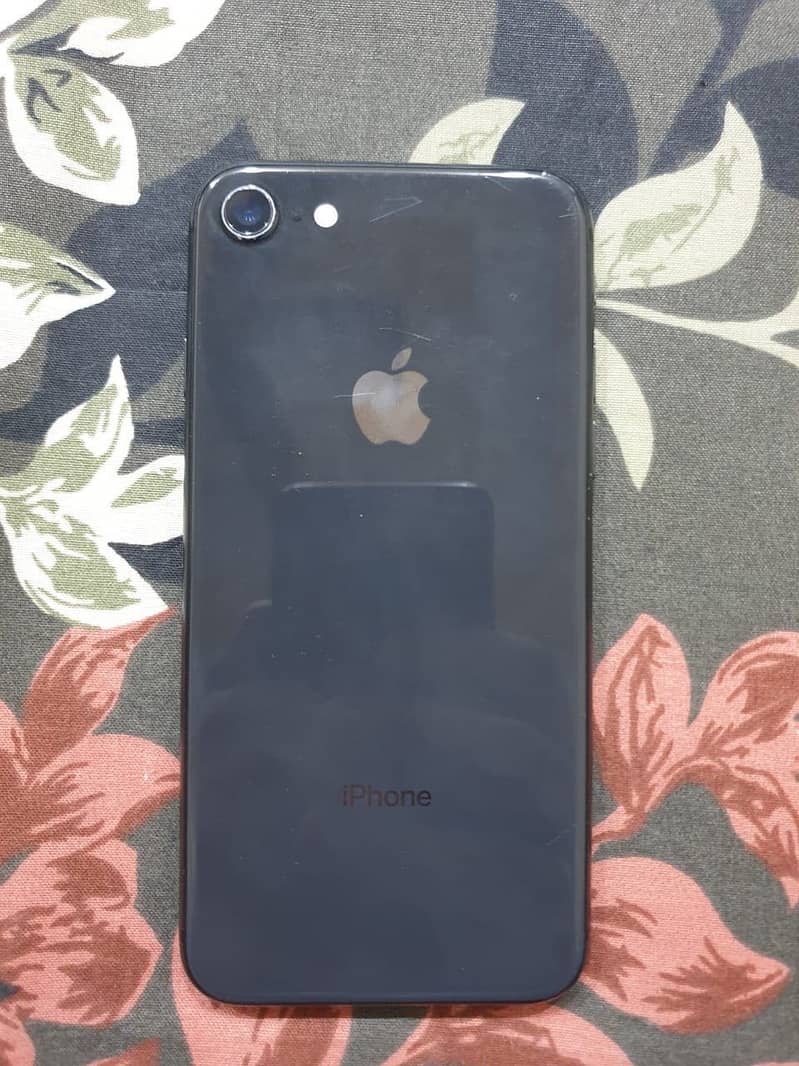 Apple iPhone 8 3