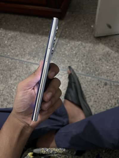 Samsung Mobile S22 Ultra