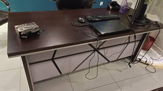 Executive table with 3 drawer set