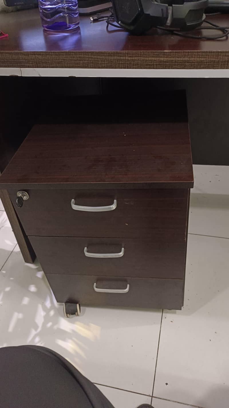 Executive table with 3 drawer set 3