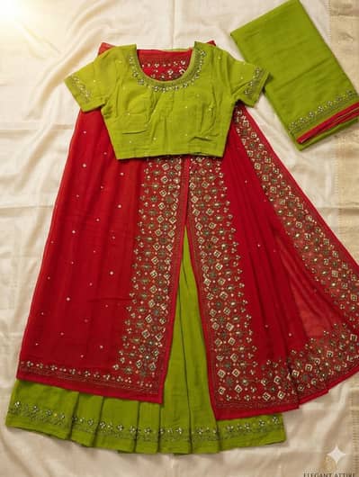 Beautiful Ladies Suit – Like New