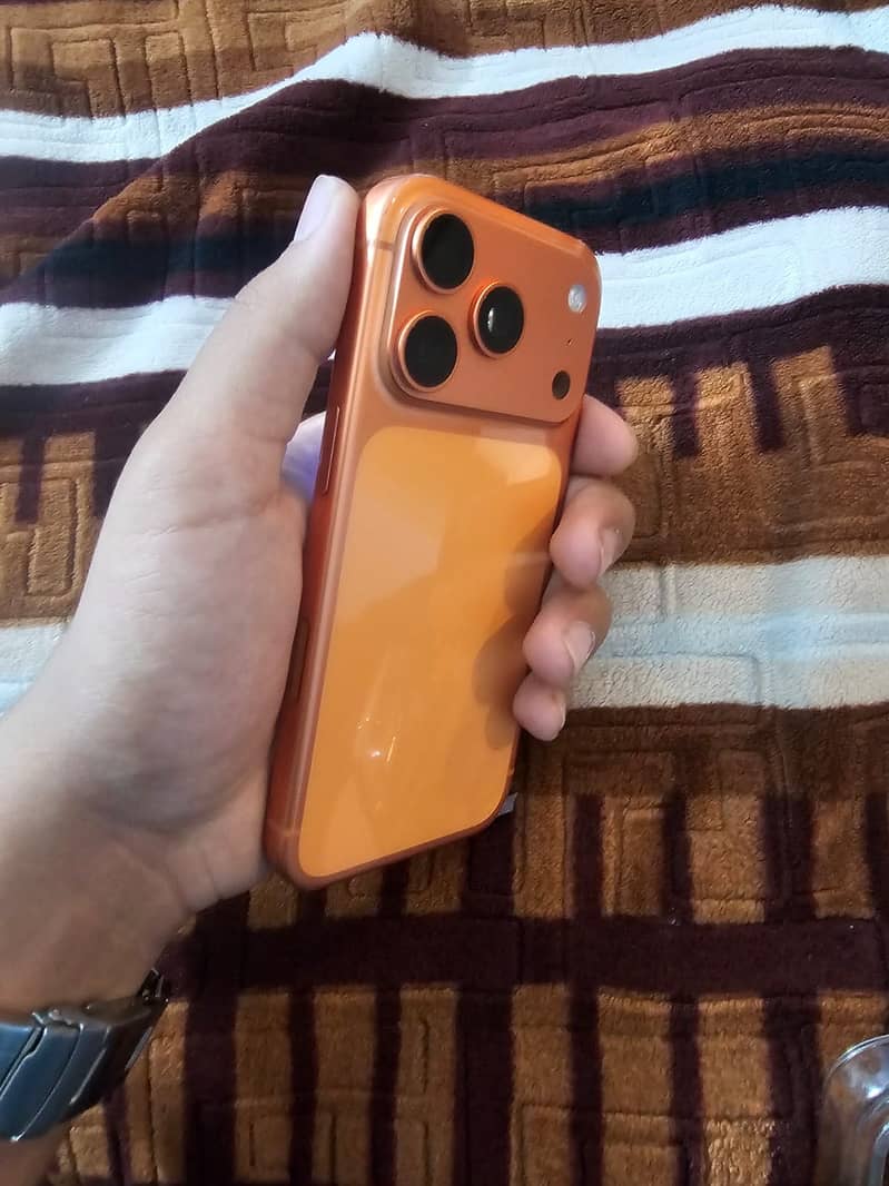 Apple iPhone 17 Pro 2