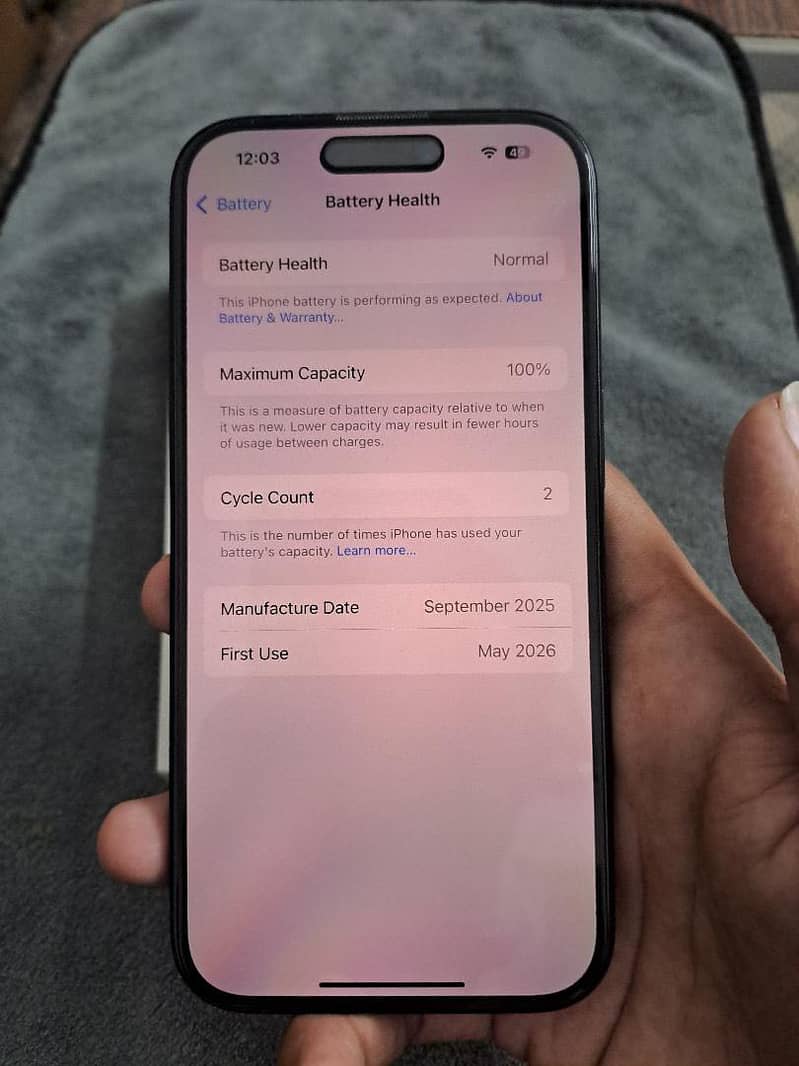 Apple iPhone 16 5