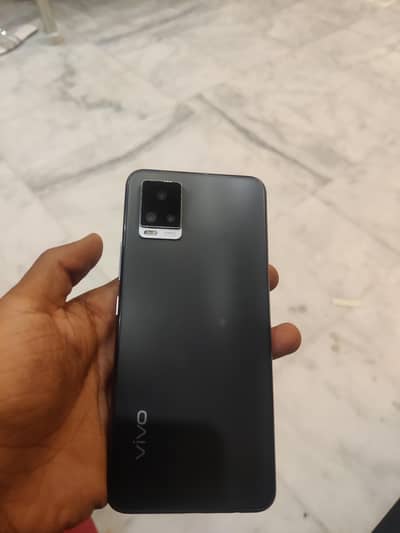 Vivo V20