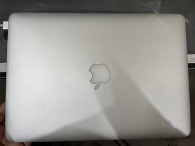 Macbook Air (Early 2015)