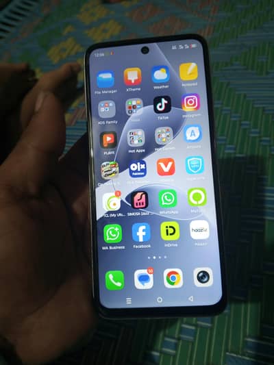 Infinix hot60i