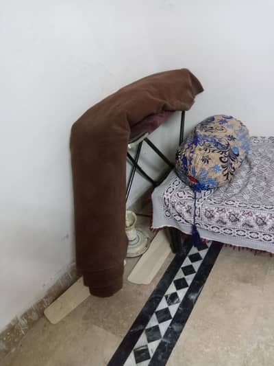 carpet for sale best condition 12 by 12 size Hy