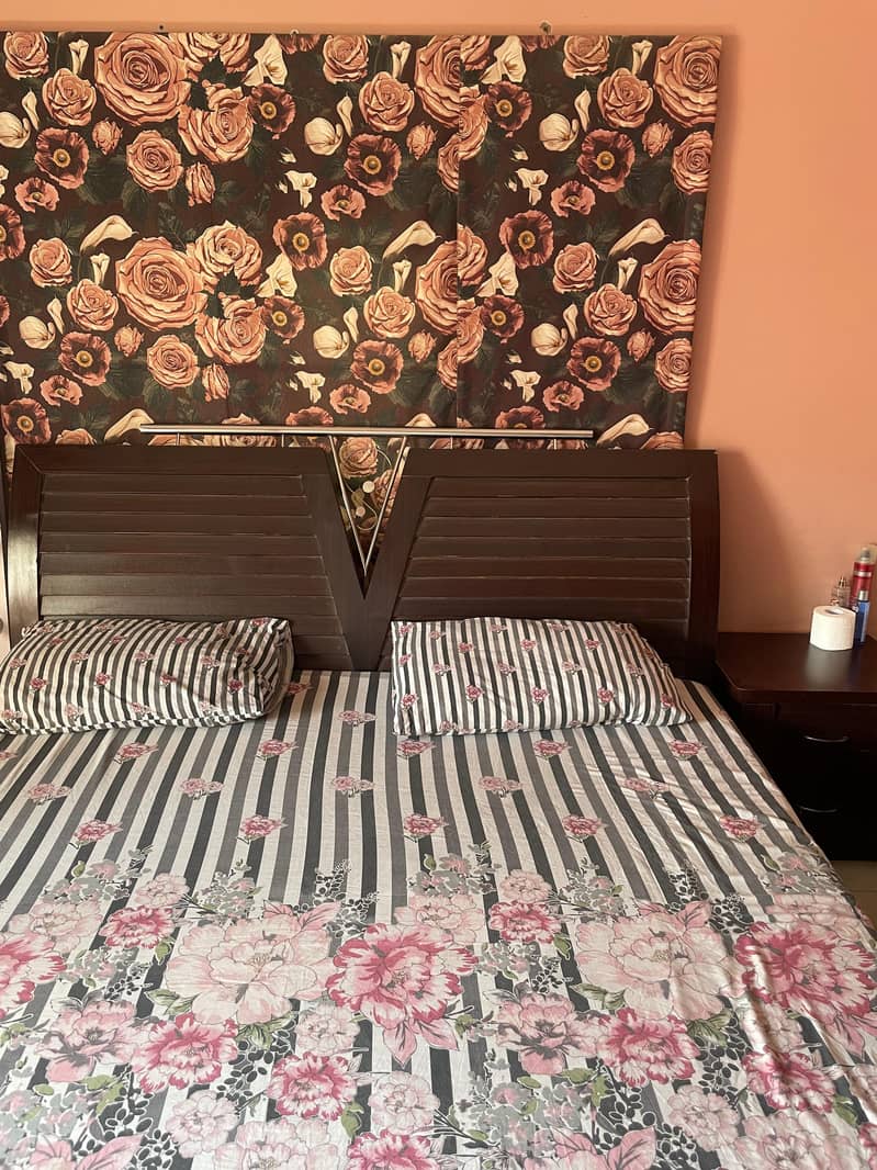 complete bed set 0