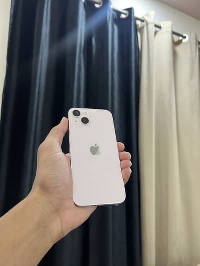 Apple iPhone 13