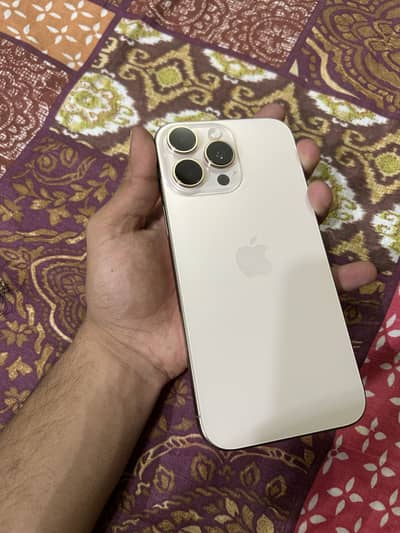 Apple iPhone 16 Pro Max