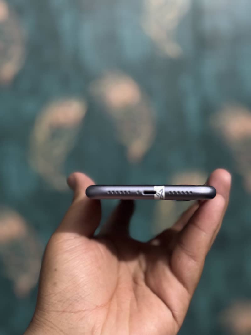 Apple iPhone 11 2
