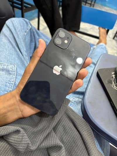 Apple iPhone 12