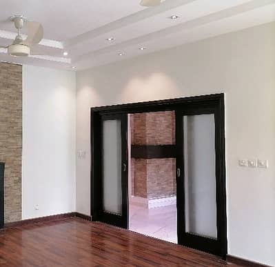 Corner House Of 1 Kanal Is Available For rent In Sabzazar Scheme, Sabzazar Scheme