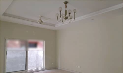 Sabzazar Scheme House Sized 1 Kanal Is Available