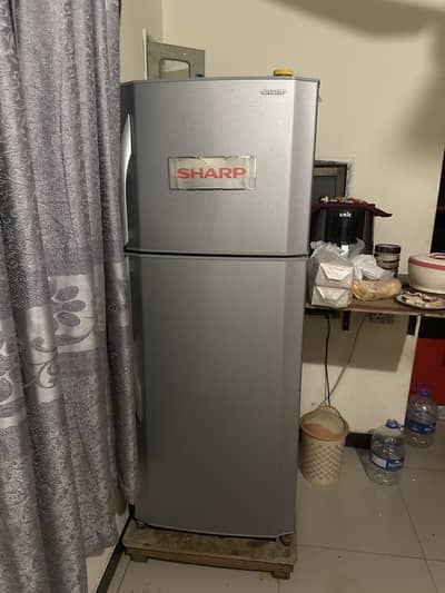 Sharp Refrigerator – Excellent Condition, Fully Working شارپ ریفریجریٹ