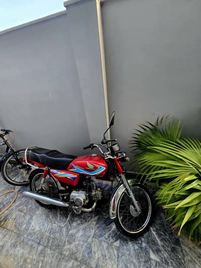 Honda CD 70 Bike