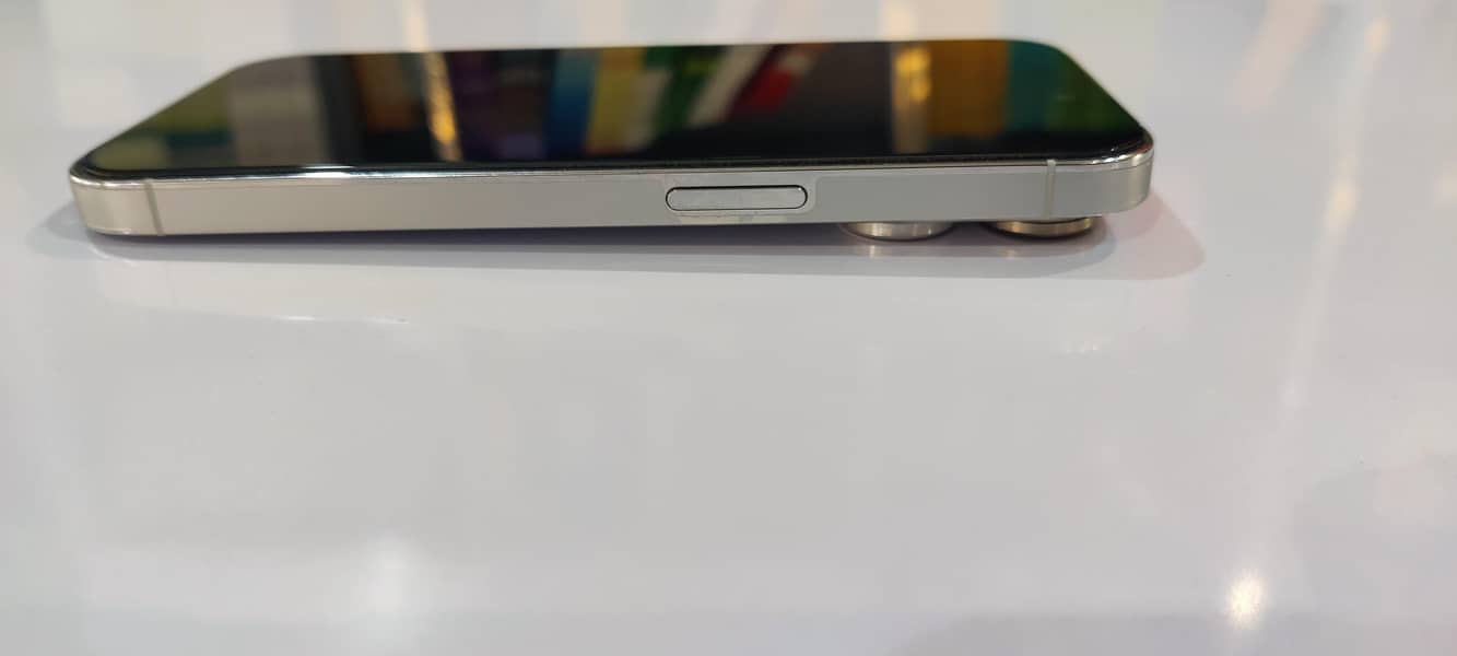 Iphone 14Pro 2