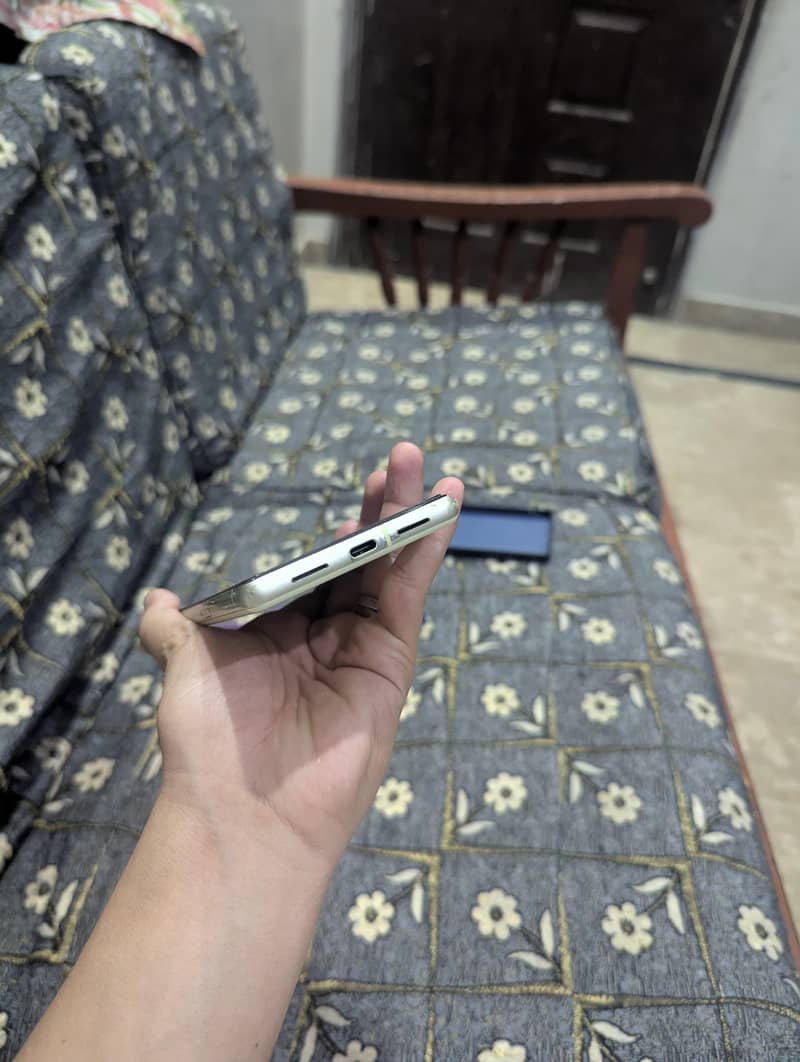 Google Pixel 7 3