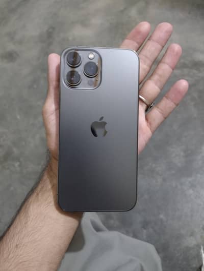 i phone 13 pro max UAE set
